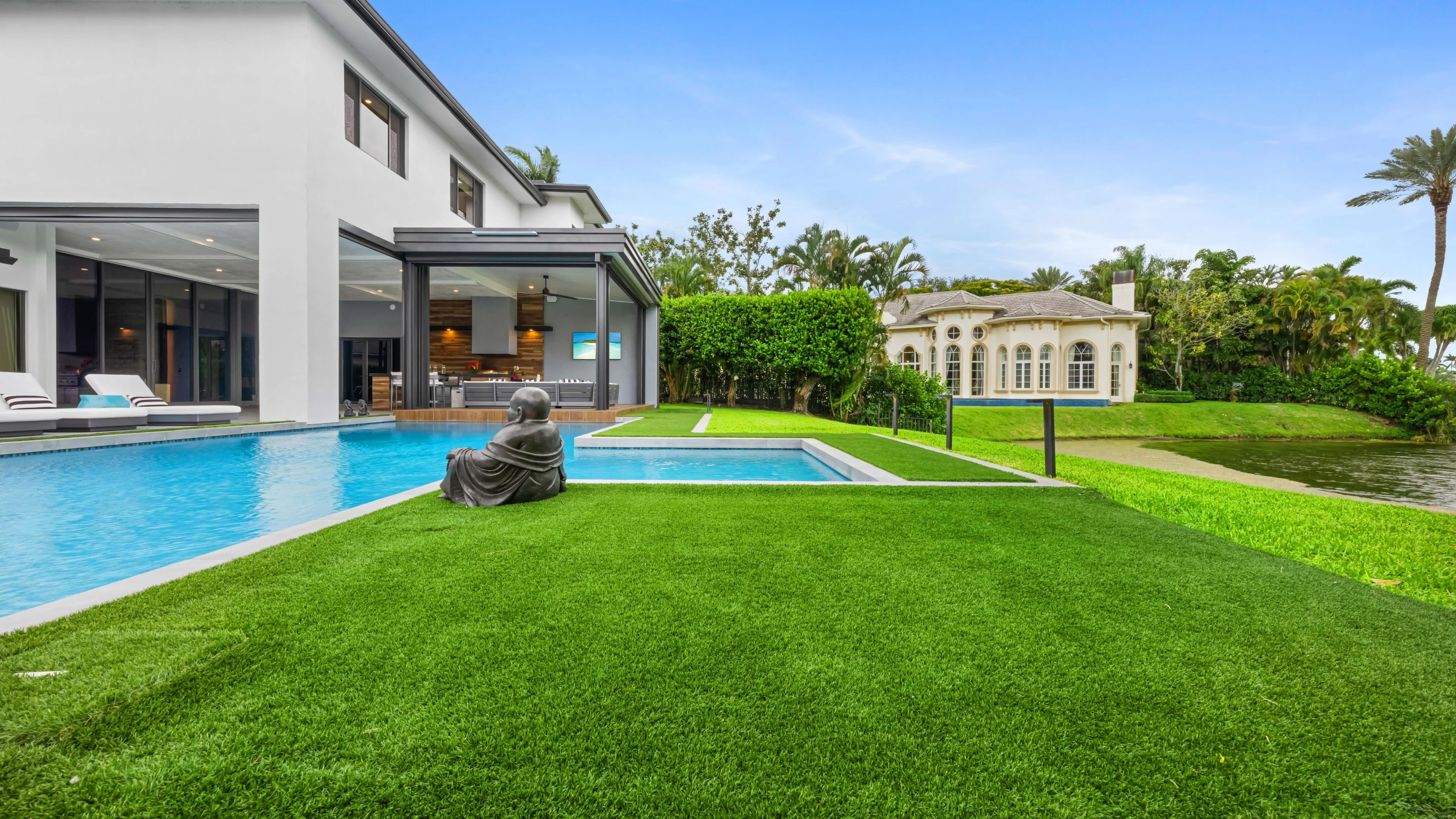 Turf Edging and Trimming